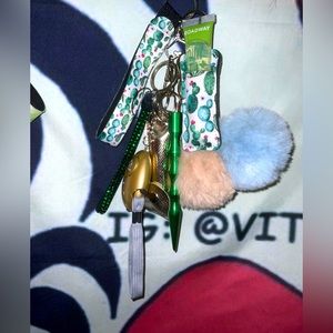 “Wonder Green” Self Defense Keychain
